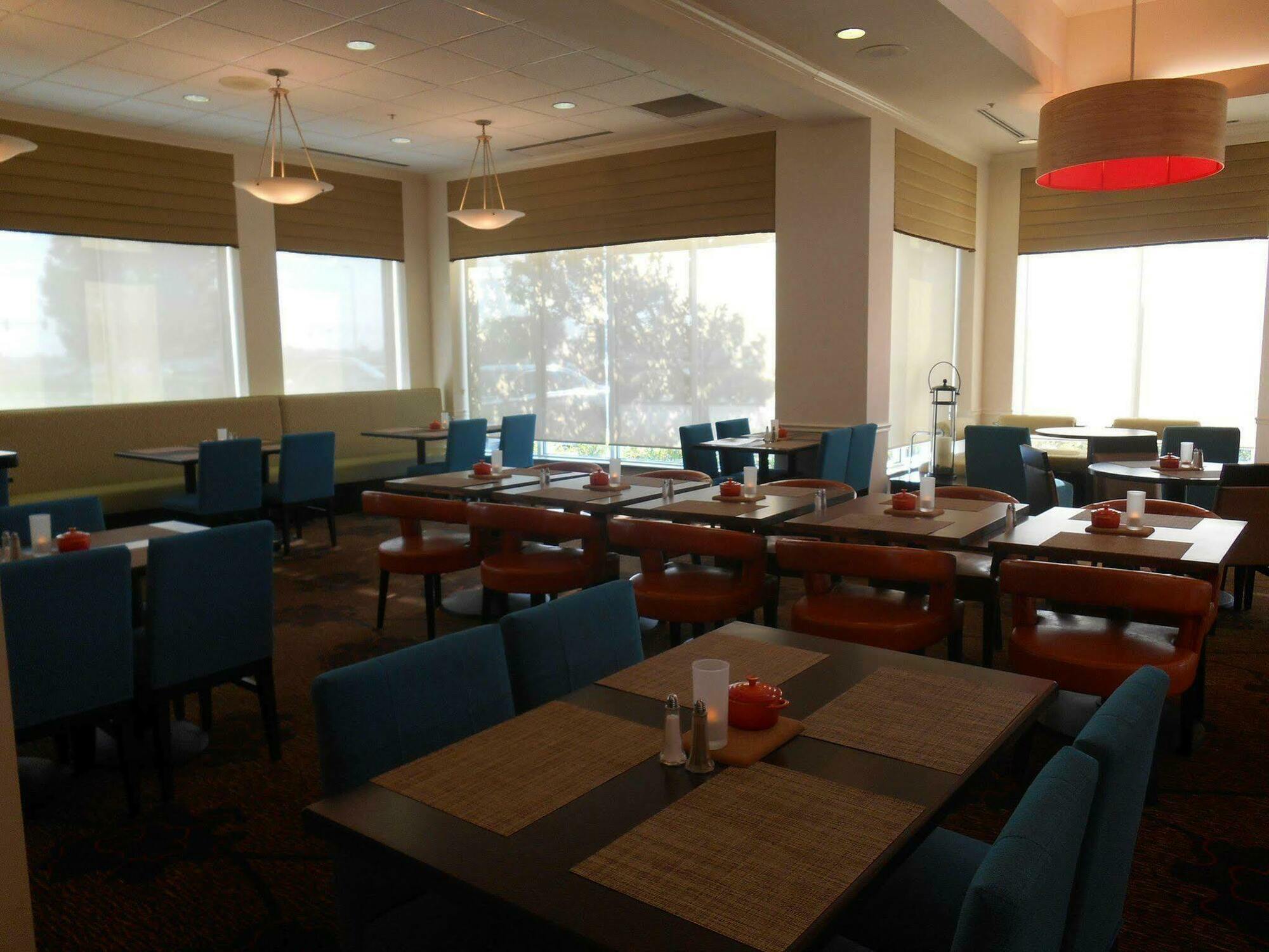 Hilton Garden Inn Columbus Airport Exterior foto